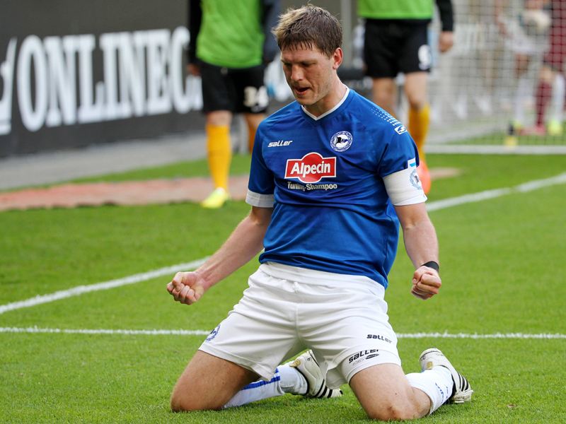  云达不莱梅历史最佳射手回归担任顾问  